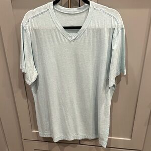 Mens Lululemon v neck tshirt xl